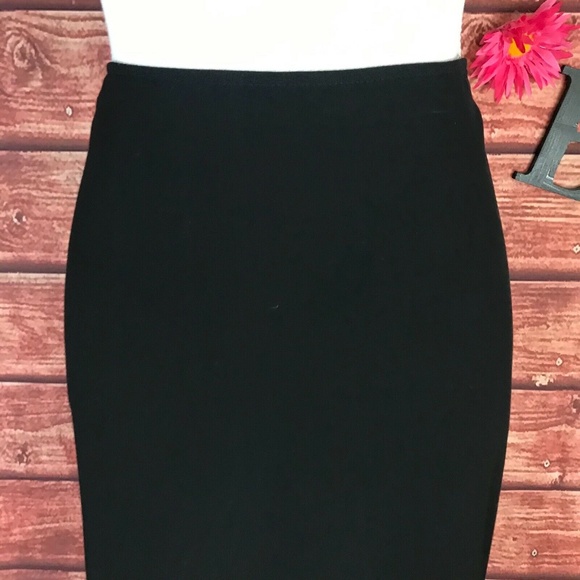 Elegant Black Fringe Hem - Picture 2 of 9